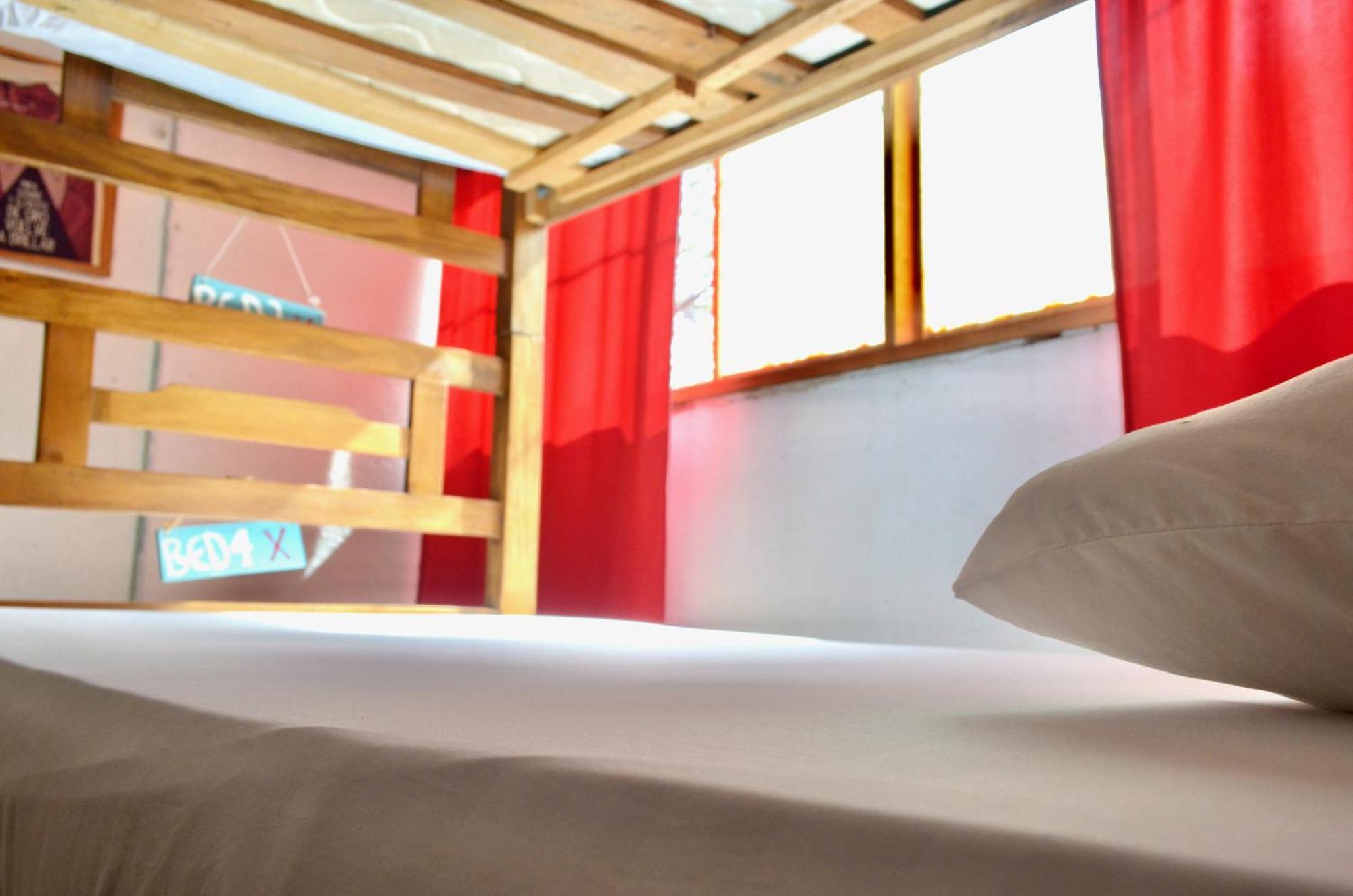 Playa Del Ritmo Beach Hostel & Bar - Adults Only Санта Марта Екстериор снимка