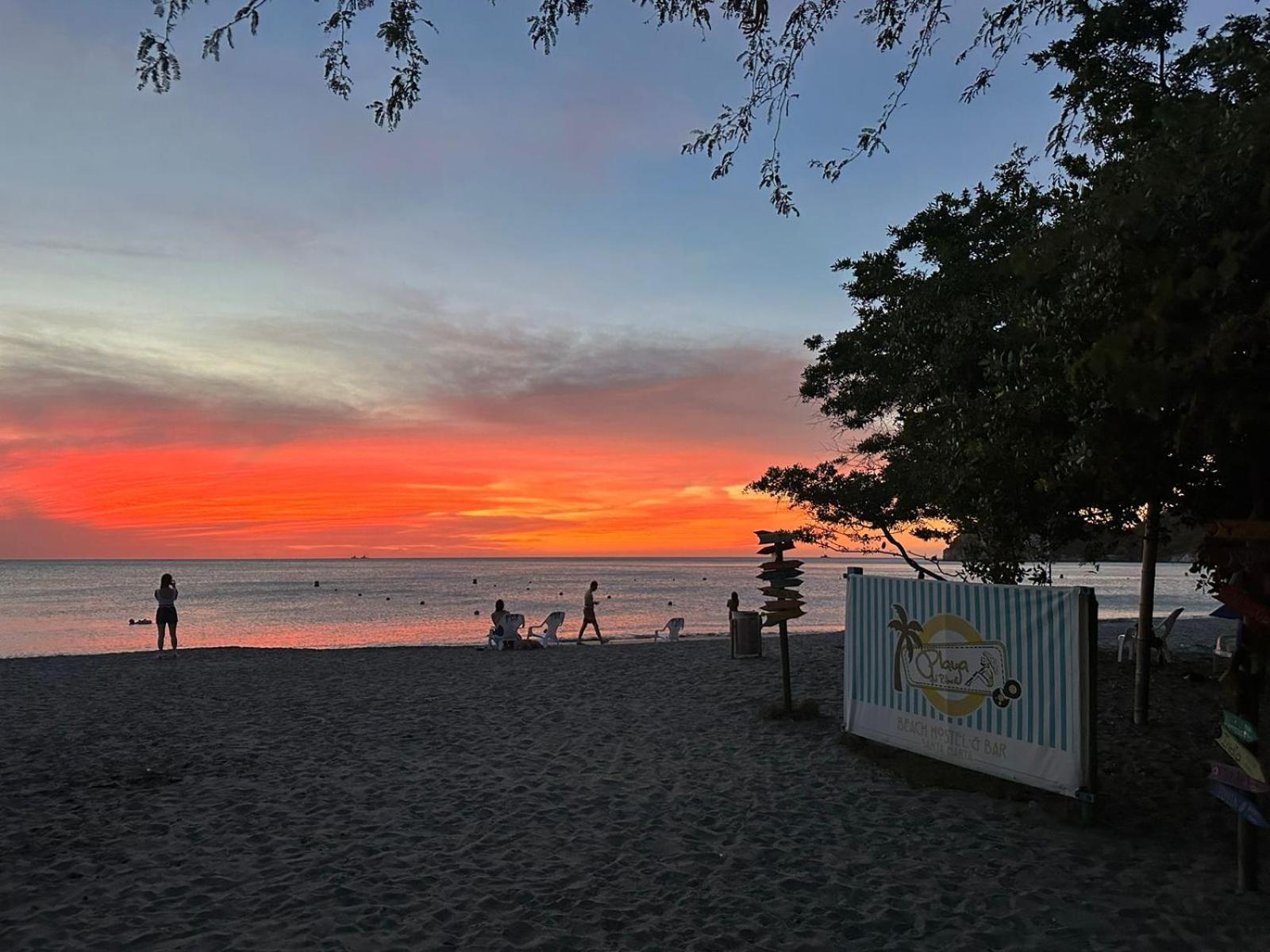 Playa Del Ritmo Beach Hostel & Bar - Adults Only Санта Марта Екстериор снимка